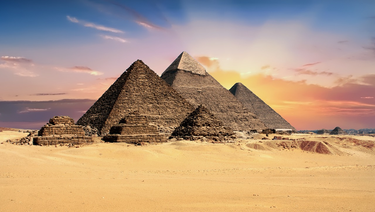 Journey through Ancient Egypt - Exploring the majestic pyramids and ancient ruins